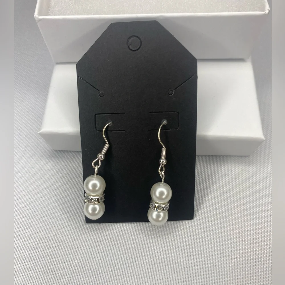 Handmade faux white pearl dangle‎ earrings